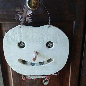 Wooden Folk Art Snowman Hanging Decoration